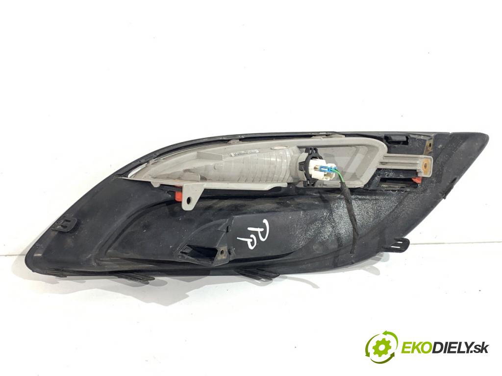 OPEL ASTRA J liftback 2013 81 kW 1.7 CDTI (68) 1686 mří nárazníka pravý přední část 13367143