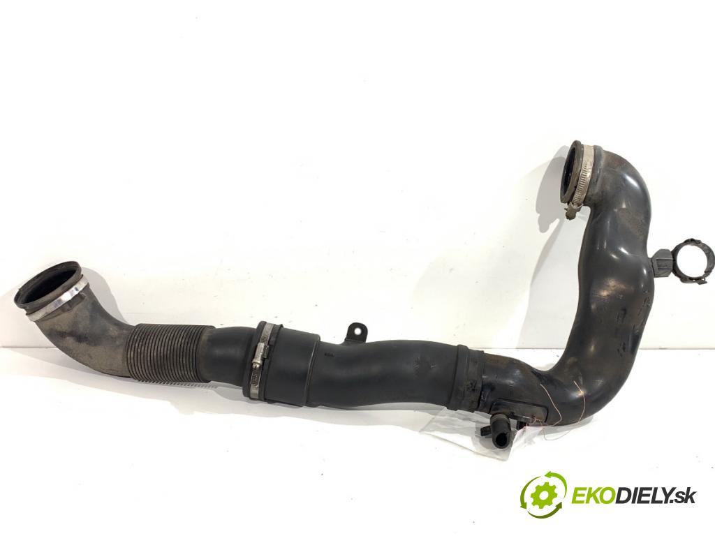 OPEL ASTRA J liftback 2013 81 kW 1.7 CDTI (68) 1686 Rúra vzduchu 55577103