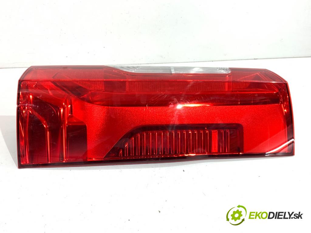 MERCEDES-BENZ eSPRINTER Skrzynia Skrzynia 2021 85 kW Electric (910.633)  Svetlo pravy zad A9108200100