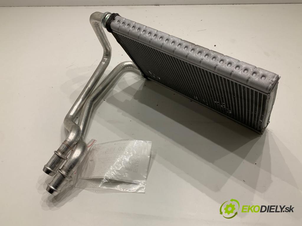MERCEDES-BENZ eSPRINTER Skrzynia Skrzynia 2021 85 kW Electric (910.633)  Výhrevné teleso, radiátor kúrenia  (Radiátor kúrenia)