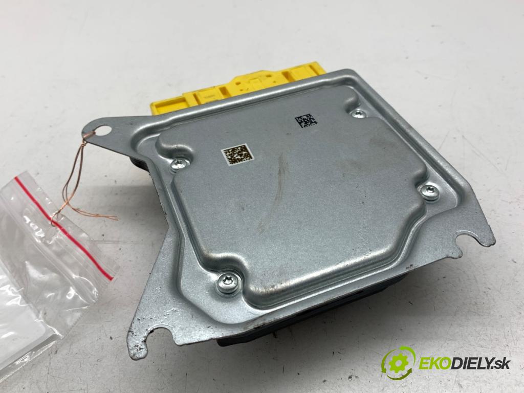 MERCEDES-BENZ eSPRINTER Skrzynia Skrzynia 2021 85 kW Electric (910.633)  senzor airbag A9079004305 (Snímač)