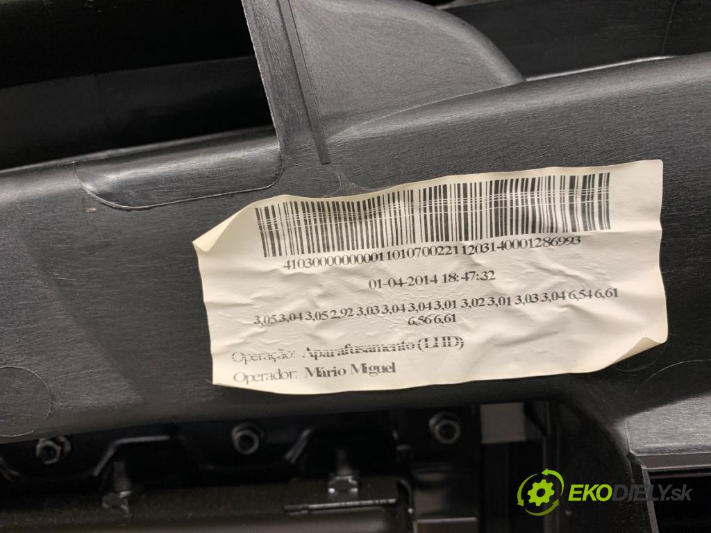VW SCIROCCO III coupe 2014 118 kW 1.4 TSI 1390 palubní doska 1Q1858295E (Palubní deska)