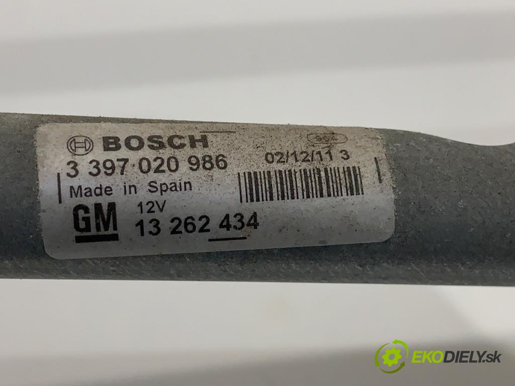 OPEL ASTRA J liftback 2012 132 kW 1.6 Turbo (68) 1598 Mechanizmus stieračov predný 13262434 (Motorček stieračov predný)