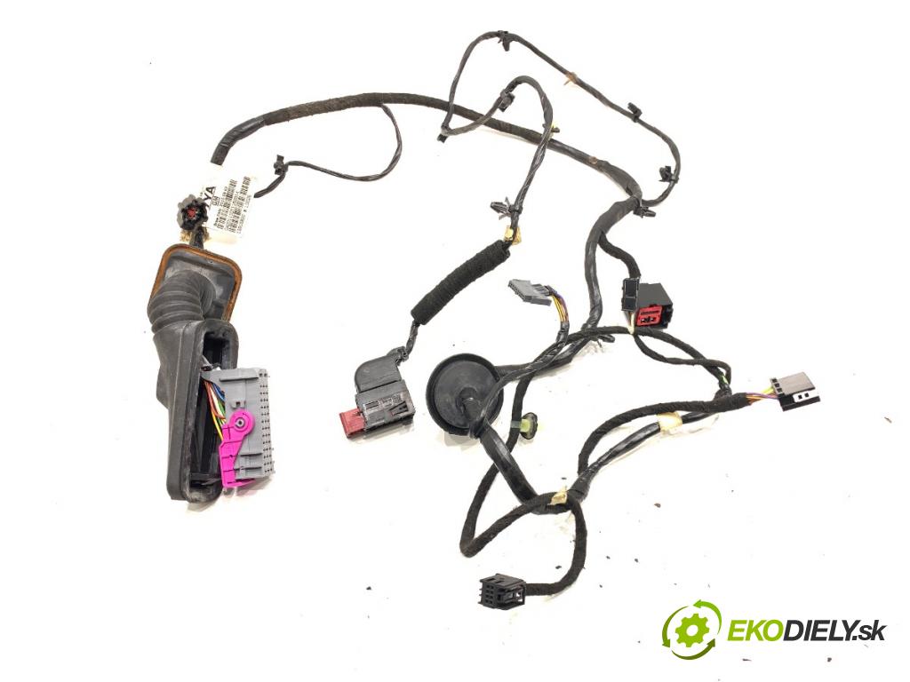 OPEL ASTRA J liftback 2012 132 kW 1.6 Turbo (68) 1598 káblovačka dveře přední část levý 13315822