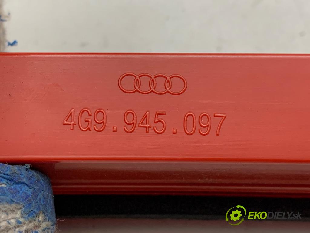 AUDI A6 C7 Kombi 2016 160 kW 3.0 TDI quattro 2967 světlo brzdových světel 4G9945097