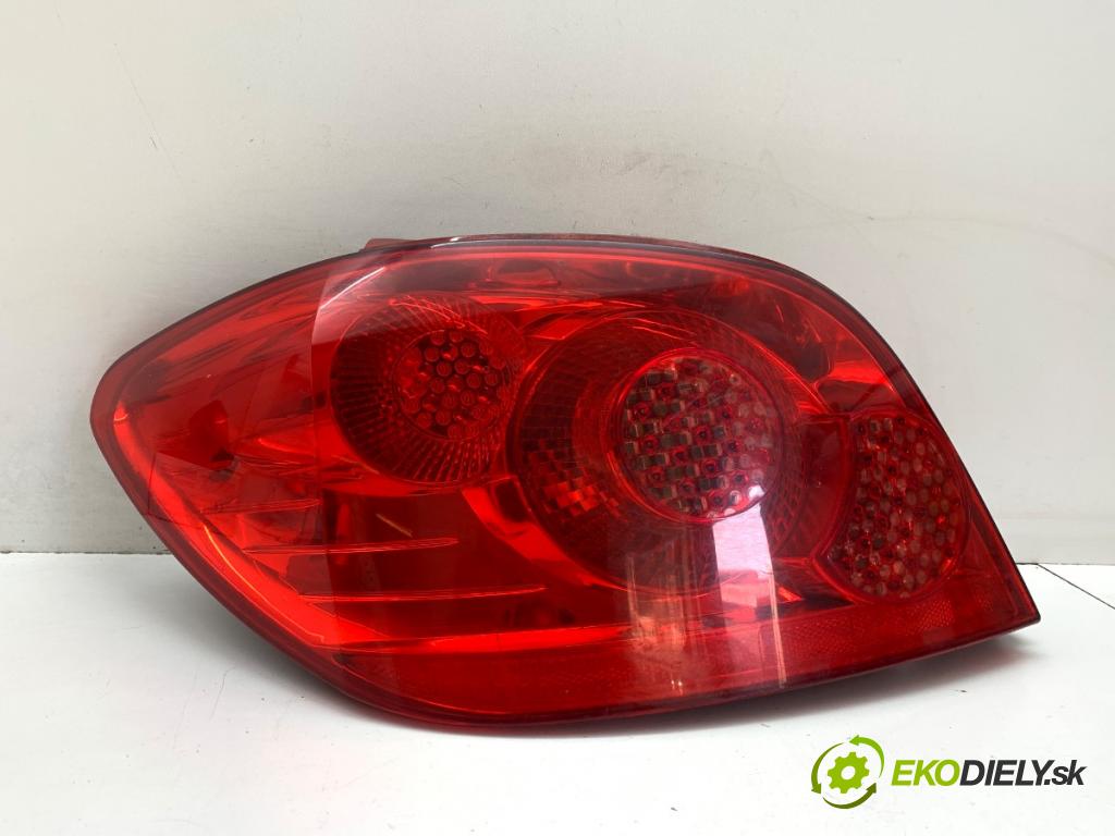 PEUGEOT 307 Kombi 2005 80 kW 1.6 HDi 110 1560 světlo levý zadní část 