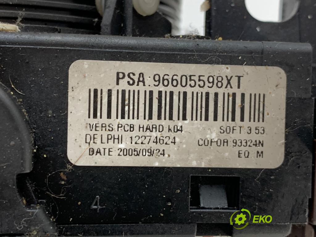 PEUGEOT 307 Kombi 2005 80 kW 1.6 HDi 110 1560 přepínač kombinovaný 96605598XT (Páčky pod volantem)