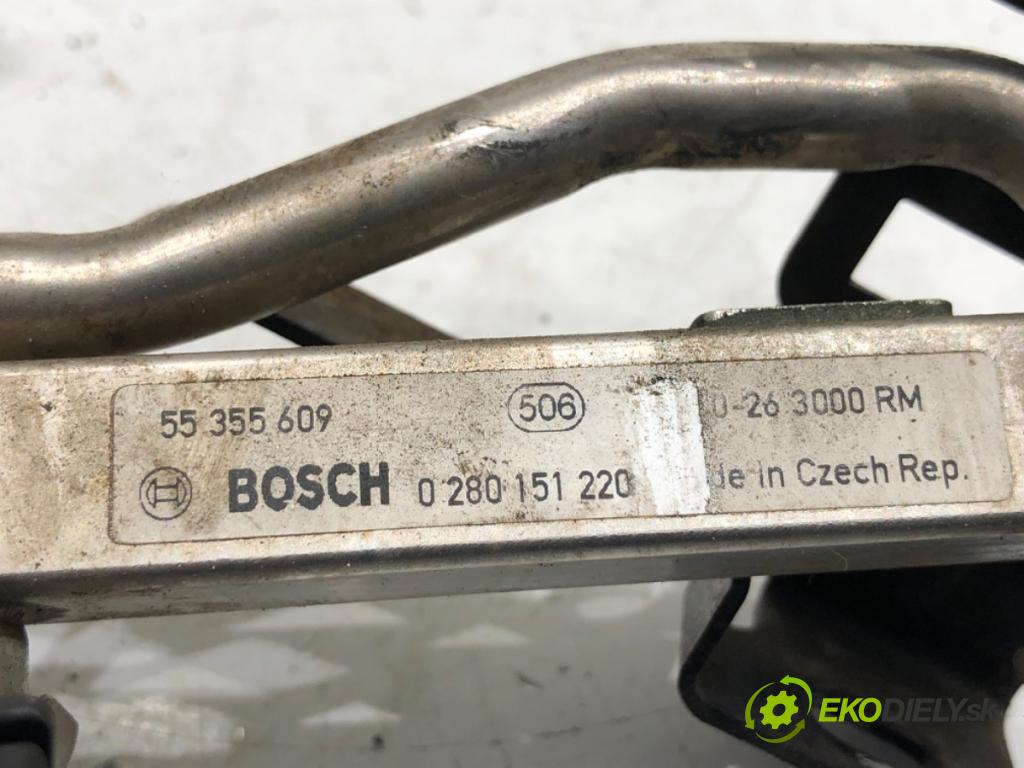 OPEL ASTRA J liftback 2012 132 kW 1.6 Turbo (68) 1598 lišta vstřikovací 0280158108 (Vstřikovací lišta)