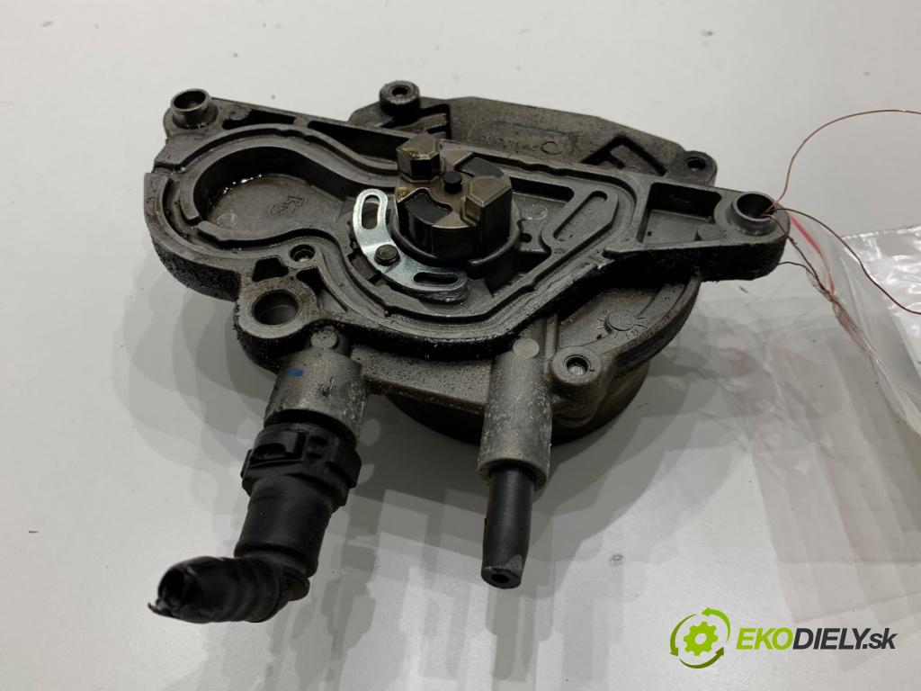 OPEL ASTRA J liftback 2013 81 kW 1.7 CDTI (68) 1686 Pumpa vákuová 898115-4390