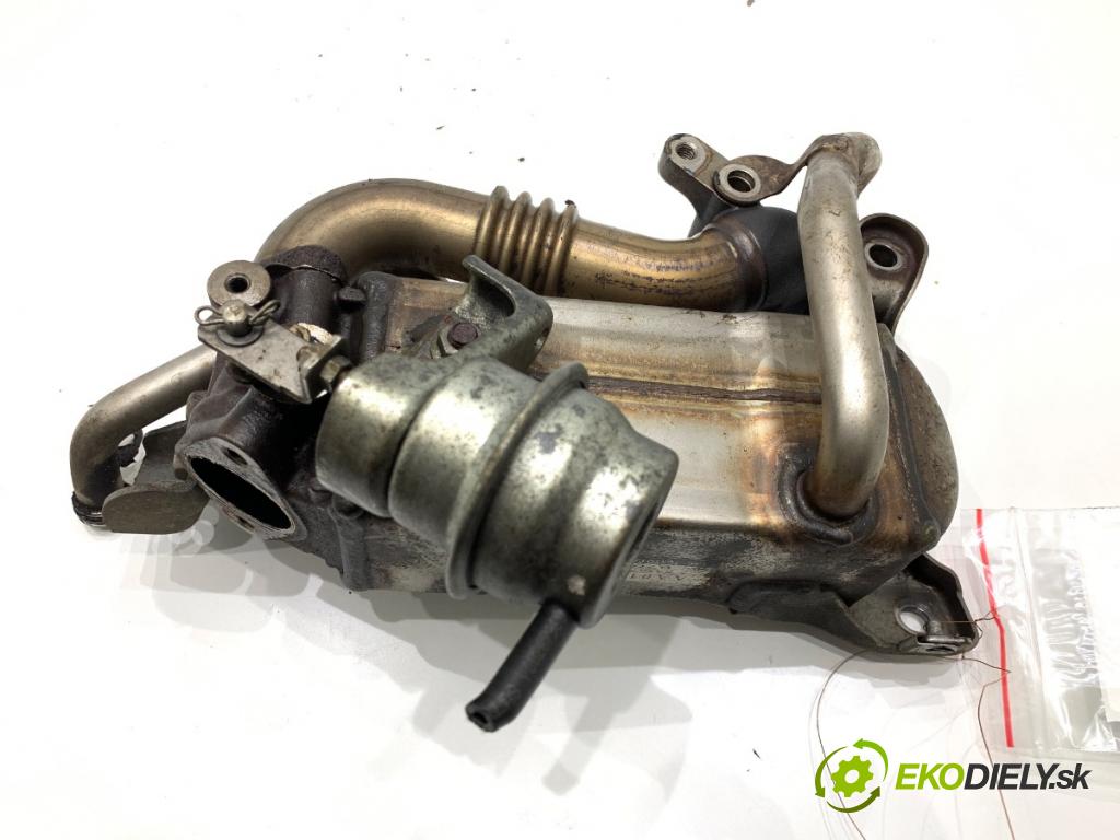 OPEL ASTRA J liftback 2013 81 kW 1.7 CDTI (68) 1686 chladič EGR 55567726