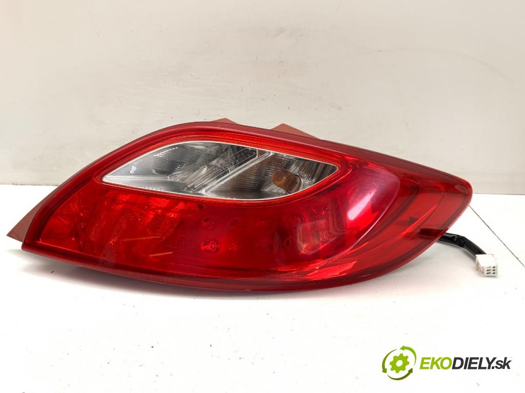 MAZDA 2 DE liftback 2008 63 kW 1.3 (DE3FS) 1349 Svetlo pravy zad 
