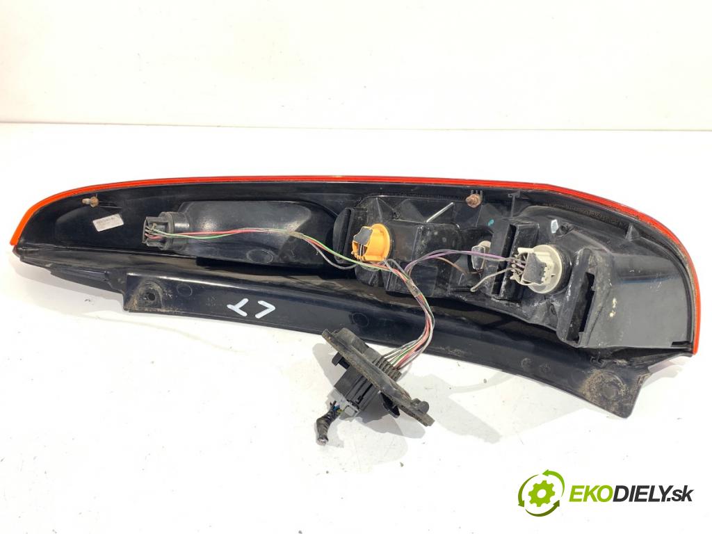 FORD FIESTA MK6 liftback 2006 50 kW 1.4 TDCi 1399 světlo levý zadní část 6S61-13405-AG