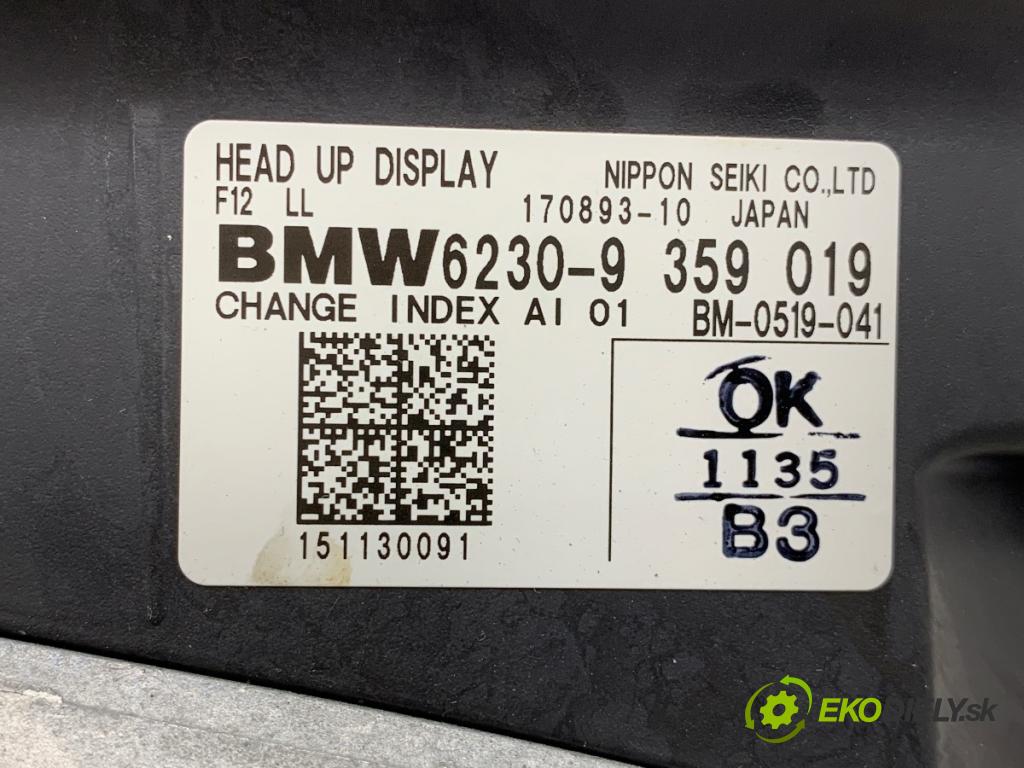 BMW F06 coupe 2015 230 kW 640 d xDrive 2993 Displej HEAD UP 9359019