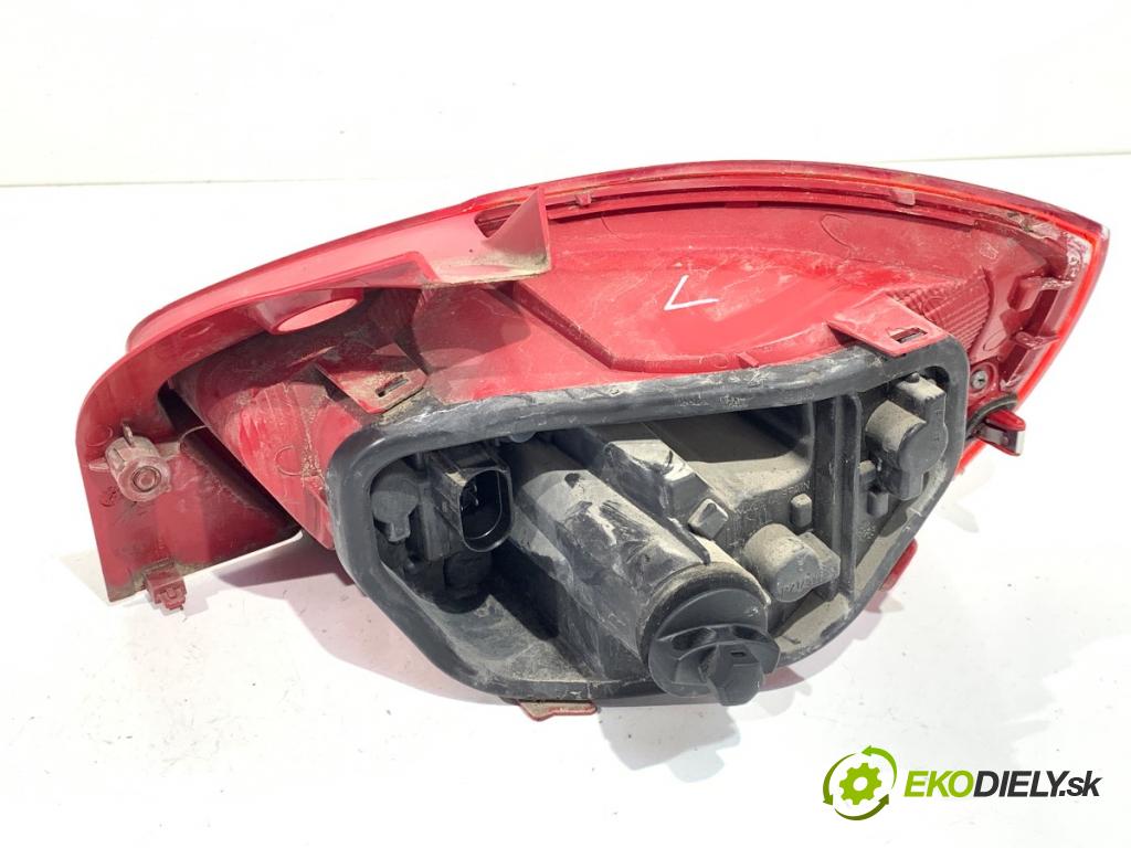 SEAT IBIZA IV liftback 2008 63 kW 1.4 1390 světlo levý zadní část 6J4945095K