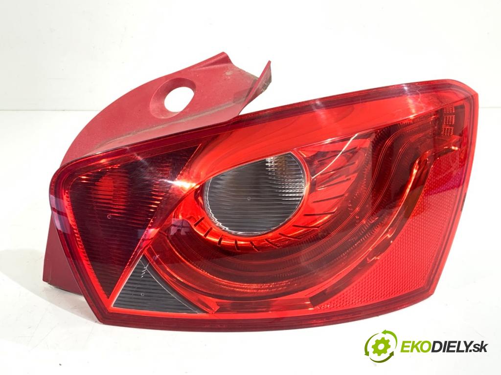 SEAT IBIZA IV liftback 2008 63 kW 1.4 1390 světlo pravý zadní část 6J4945096C