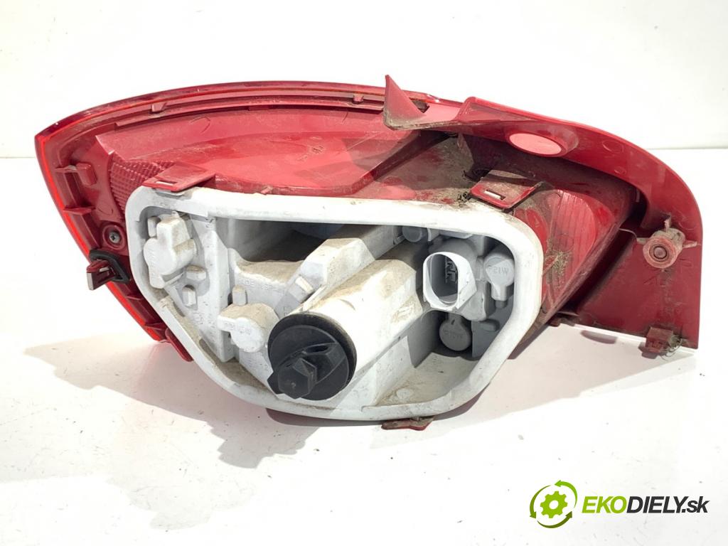 SEAT IBIZA IV liftback 2008 63 kW 1.4 1390 světlo pravý zadní část 6J4945096C