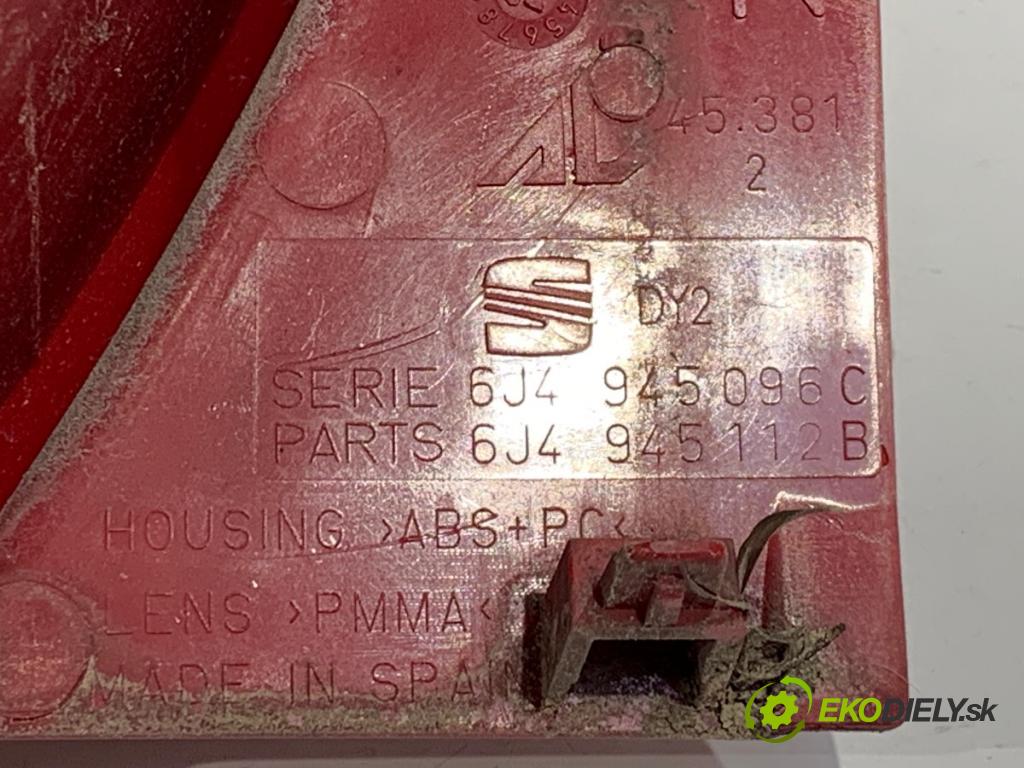 SEAT IBIZA IV liftback 2008 63 kW 1.4 1390 světlo pravý zadní část 6J4945096C