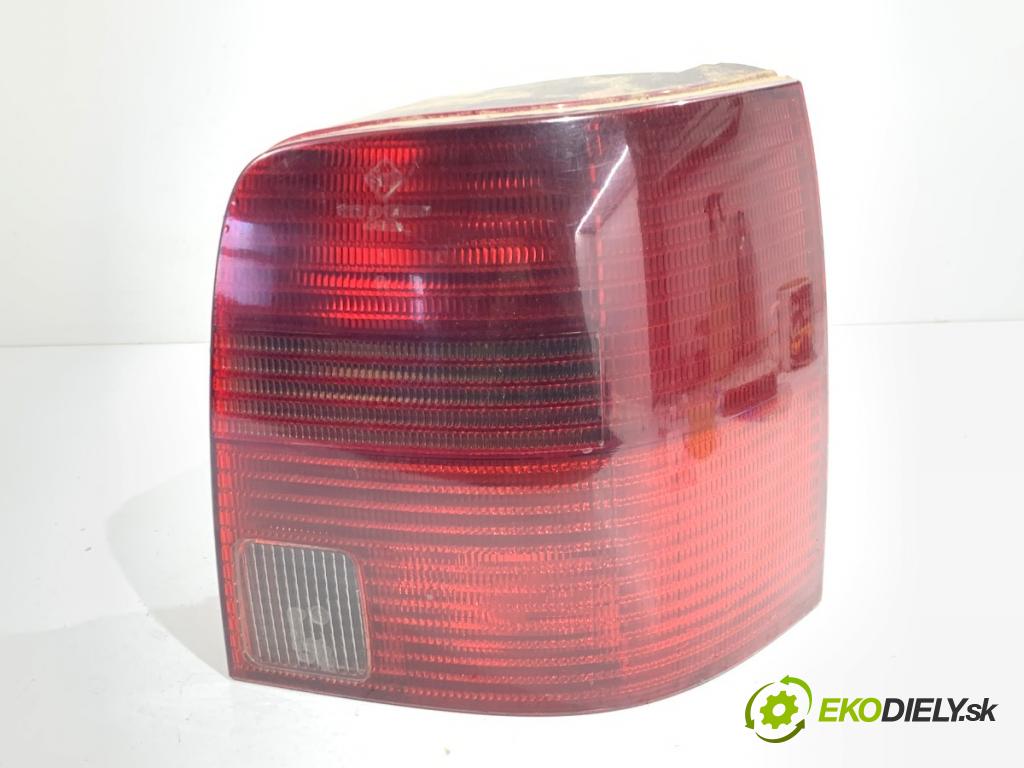 VW PASSAT B5 Kombi 1998 66 kW 1.9 TDI 1896 Svetlo pravy zad 3B9945112F