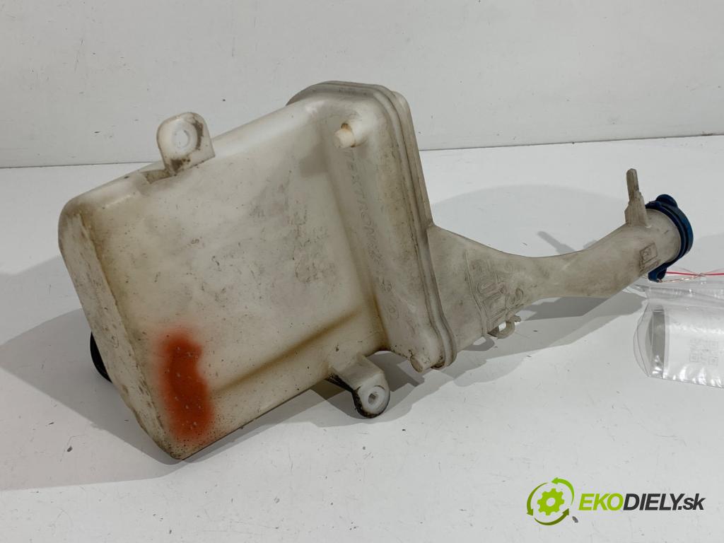 TOYOTA YARIS I liftback 2005 48 kW 1.0 (SCP10_) 998 Nádržka ostrekovačov