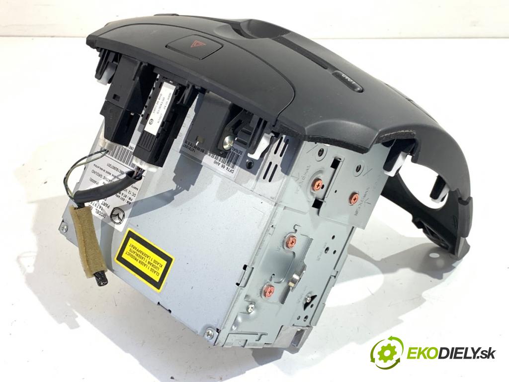 MAZDA 2 DE liftback 2008 63 kW 1.3 (DE3FS) 1349 RADIO DF7466AR0 (Audio zariadenie)
