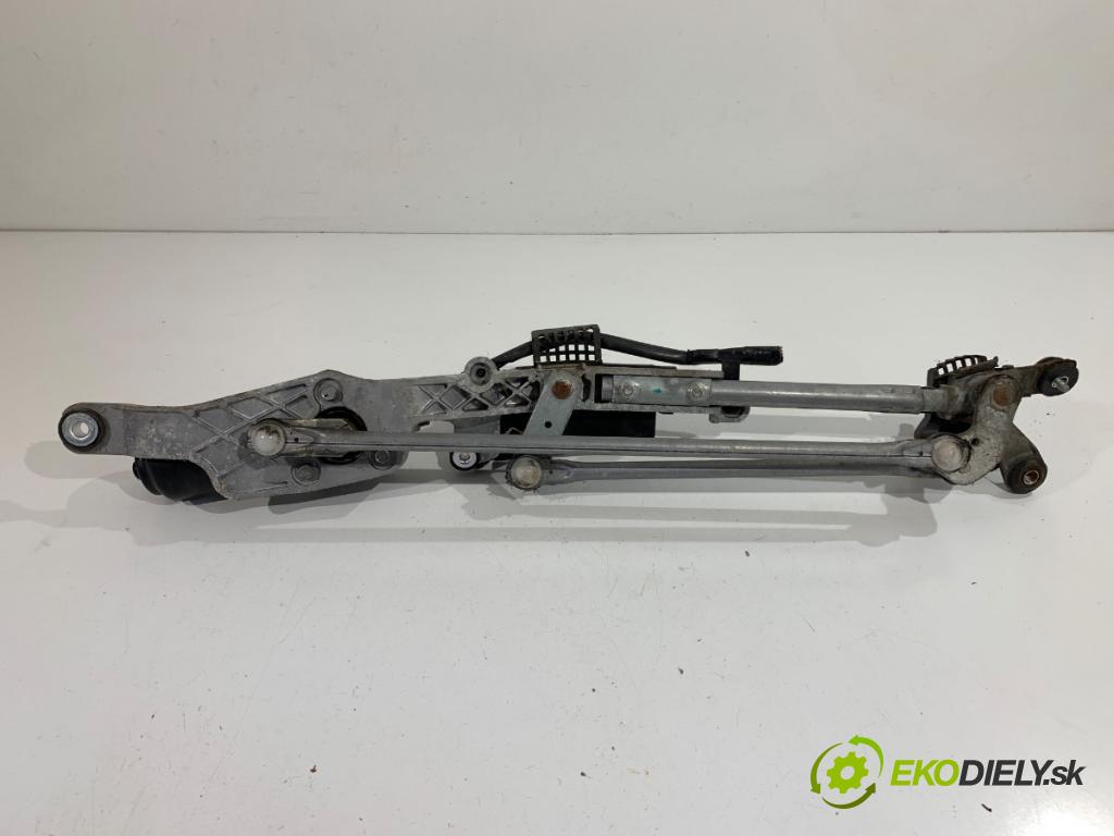 MAZDA 2 DE liftback 2008 63 kW 1.3 (DE3FS) 1349 mechanismus stěračů přední část LDF71 (Motorek stěračů přední)