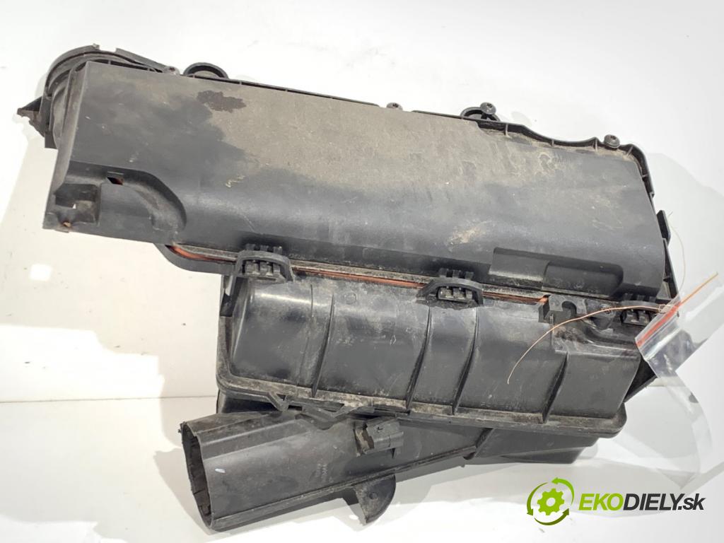 FORD FIESTA MK6 liftback 2006 50 kW 1.4 TDCi 1399 Obal filtra vzduchu 9652987380 (Obal vzduchového filtra)