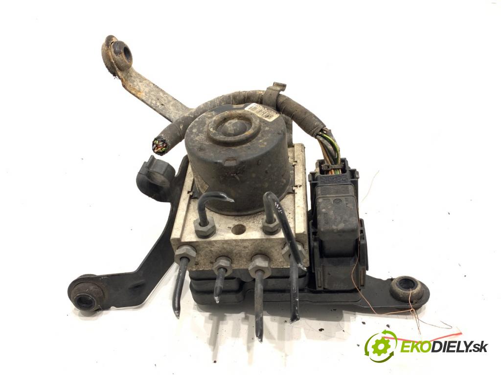 FORD FIESTA MK6 liftback 2006 50 kW 1.4 TDCi 1399 pumpa ABS 4S61-2M110-CC (Pumpa ABS)