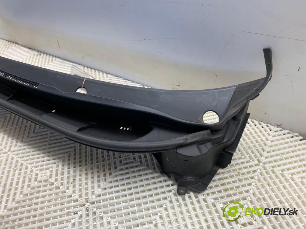 KIA RIO III sedan 2016 63 kW 1.25 CVVT 1248 Torpédo, plast pod čelné okno 86150-1W000 (Torpédo (plast pod čelným sklom))