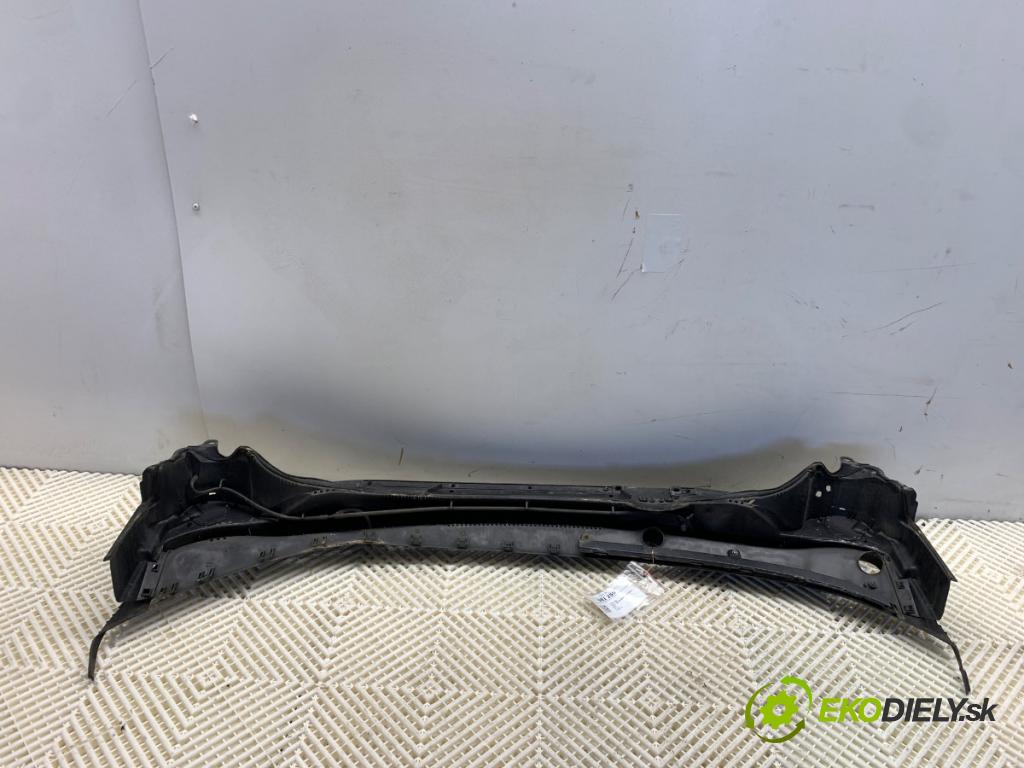KIA RIO III sedan 2016 63 kW 1.25 CVVT 1248 Torpédo, plast pod čelné okno 86150-1W000 (Torpédo (plast pod čelným sklom))