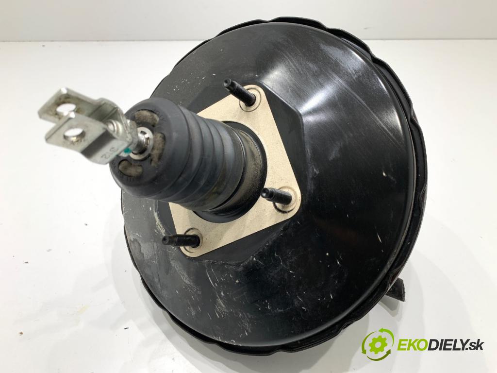 MAZDA 2 DE liftback 2008 63 kW 1.3 (DE3FS) 1349 Posilovač bŕzd DF7143800