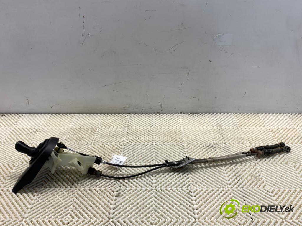 MAZDA 2 DE liftback 2008 63 kW 1.3 (DE3FS) 1349 Kulisa  (Rýchlostná páka (kulisa))