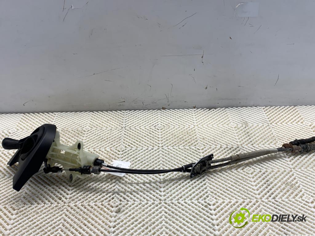 MAZDA 2 DE liftback 2008 63 kW 1.3 (DE3FS) 1349 Kulisa (Rýchlostná páka (kulisa))