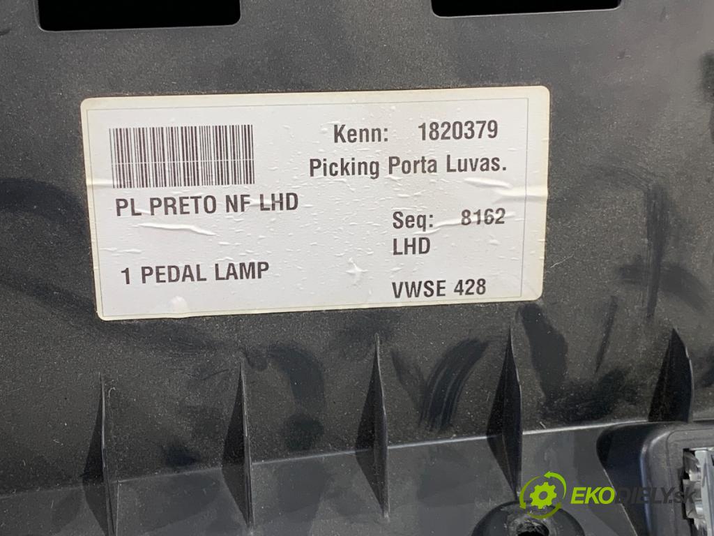 VW SHARAN nadwozie wielkoprzestrzenne (MPV) 2015 103 kW 2.0 TDI 1968 Priehradka, kastlík spolujazdca 7N1857114 (Priehradka (kastlík))
