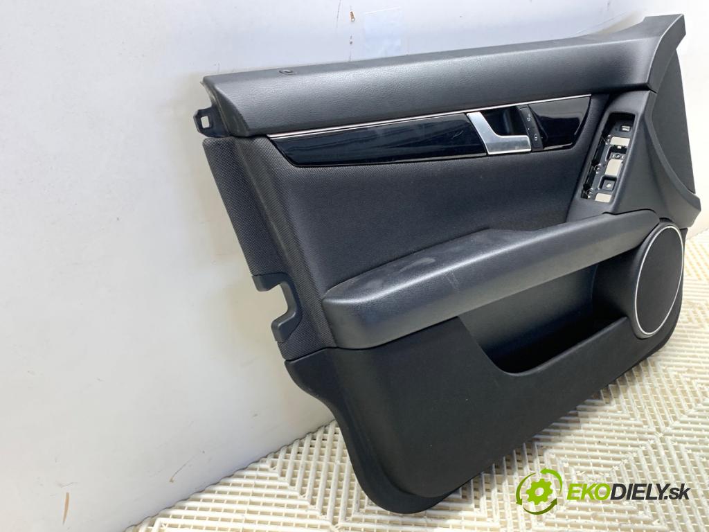MERCEDES-BENZ S204 Kombi 2011 115 kW C 180 CGI (204.249) 1796 čalúnenie Dvere ľavy predný