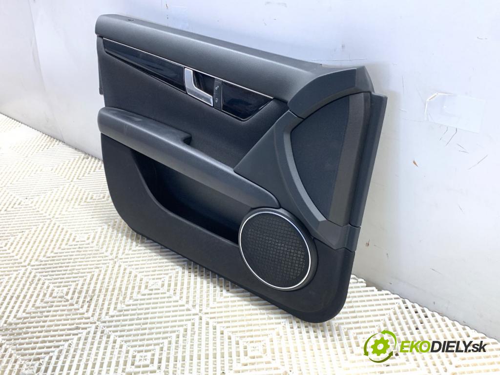 MERCEDES-BENZ S204 Kombi 2011 115 kW C 180 CGI (204.249) 1796 čalúnenie Dvere ľavy predný