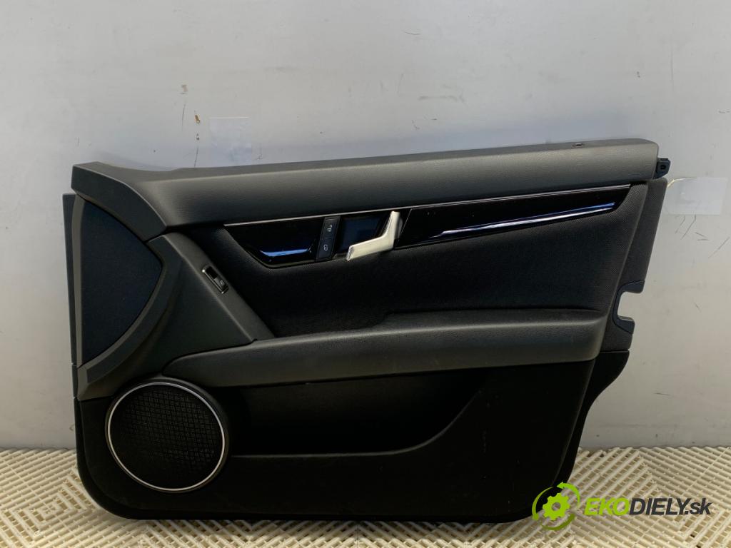 MERCEDES-BENZ S204 Kombi 2011 115 kW C 180 CGI (204.249) 1796 ča dveře pravý přední část 