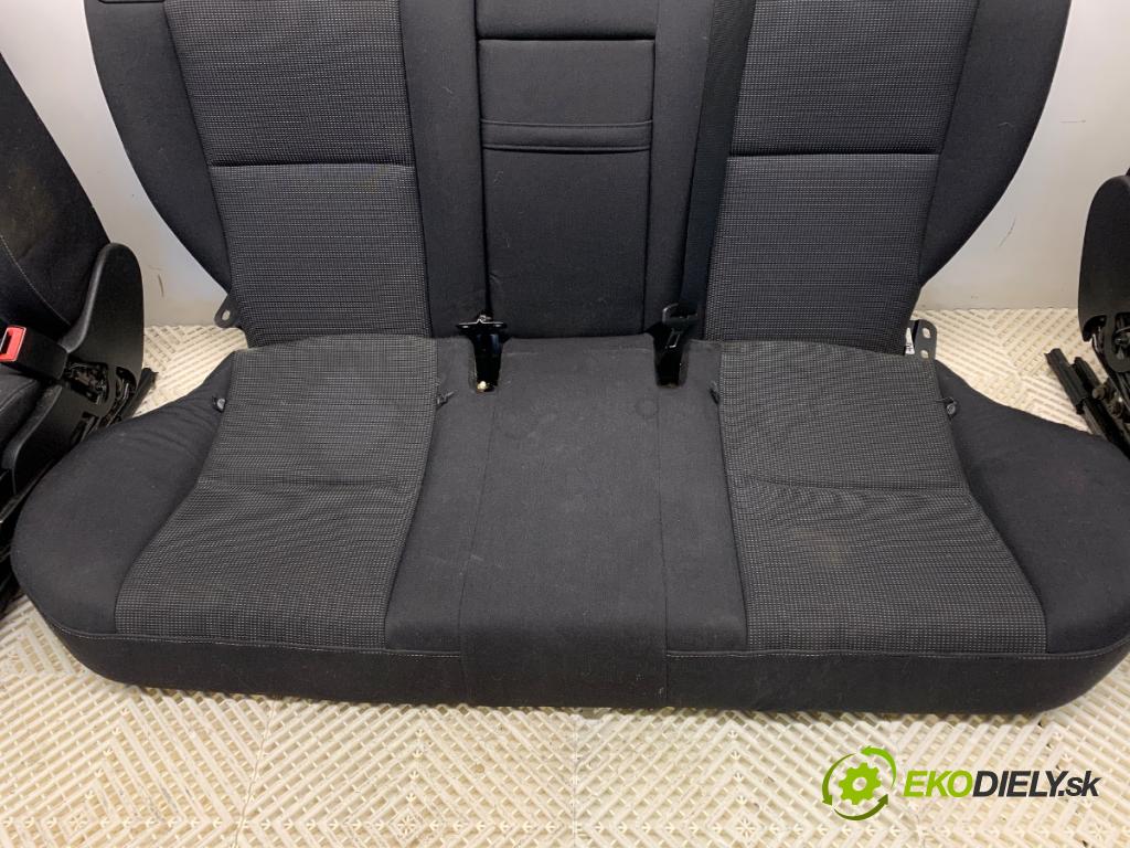 MERCEDES-BENZ S204 Kombi 2011 115 kW C 180 CGI (204.249) 1796 sedadla sedačky sedadlo