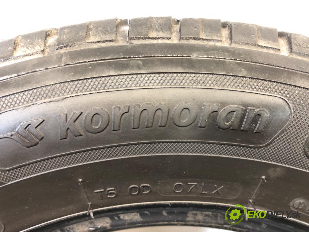 --- --- PNEUMATIKY: 2X 215/65 R16 C KORMORAN