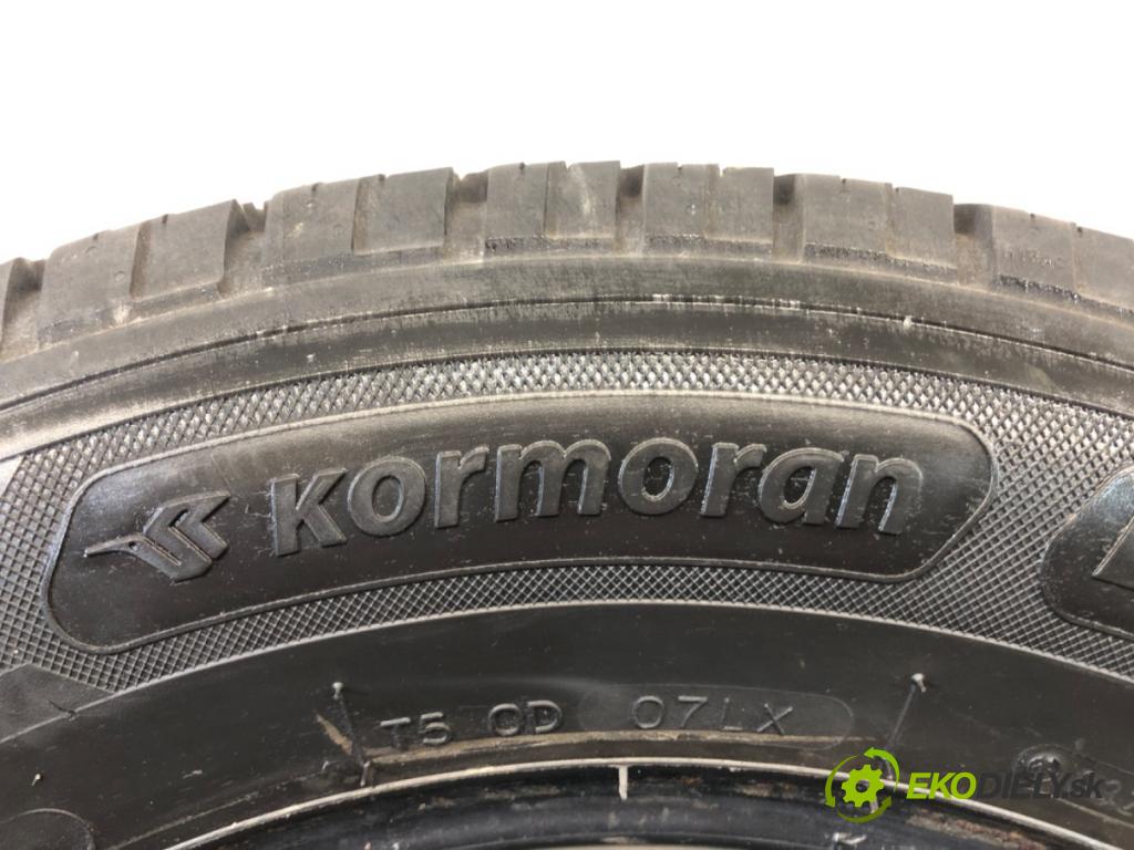 --- --- PNEUMATIKY: 2X 215/65 R16 C KORMORAN