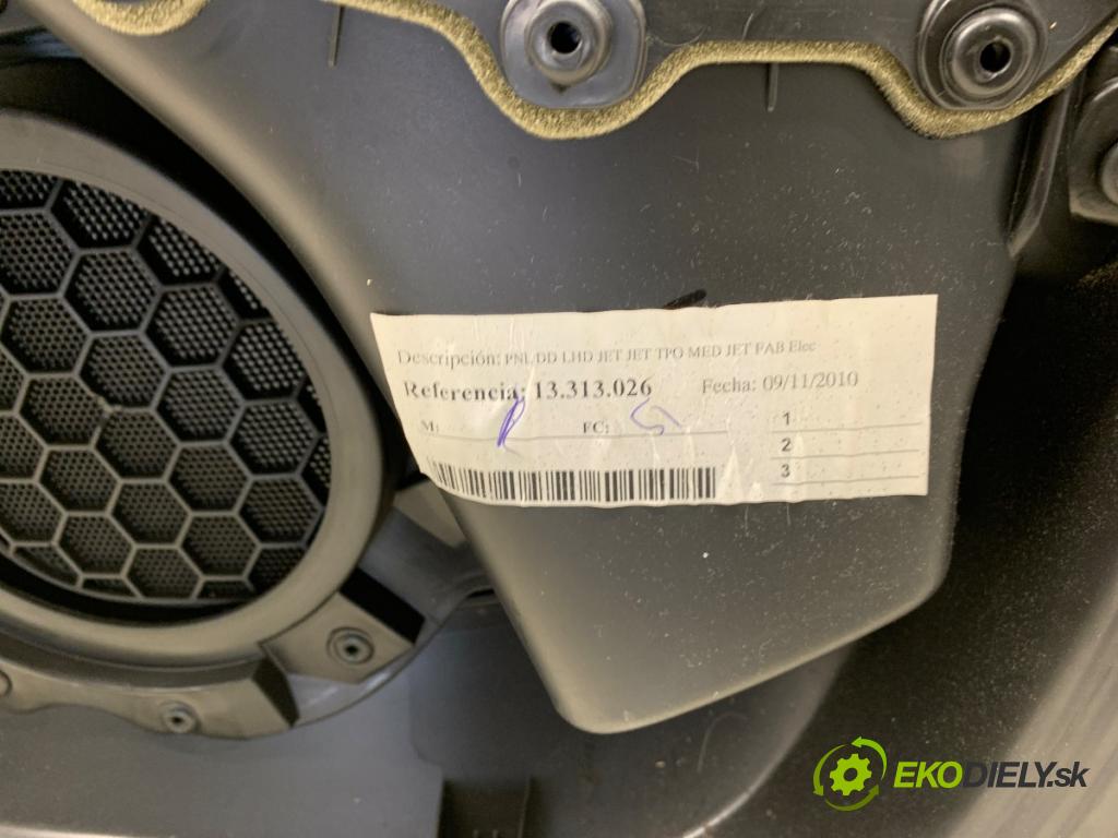 OPEL MERIVA B nadwozie wielkoprzestrzenne (MPV) 2010 88 kW 1.4 (75) 1364 ča dveře pravý přední část