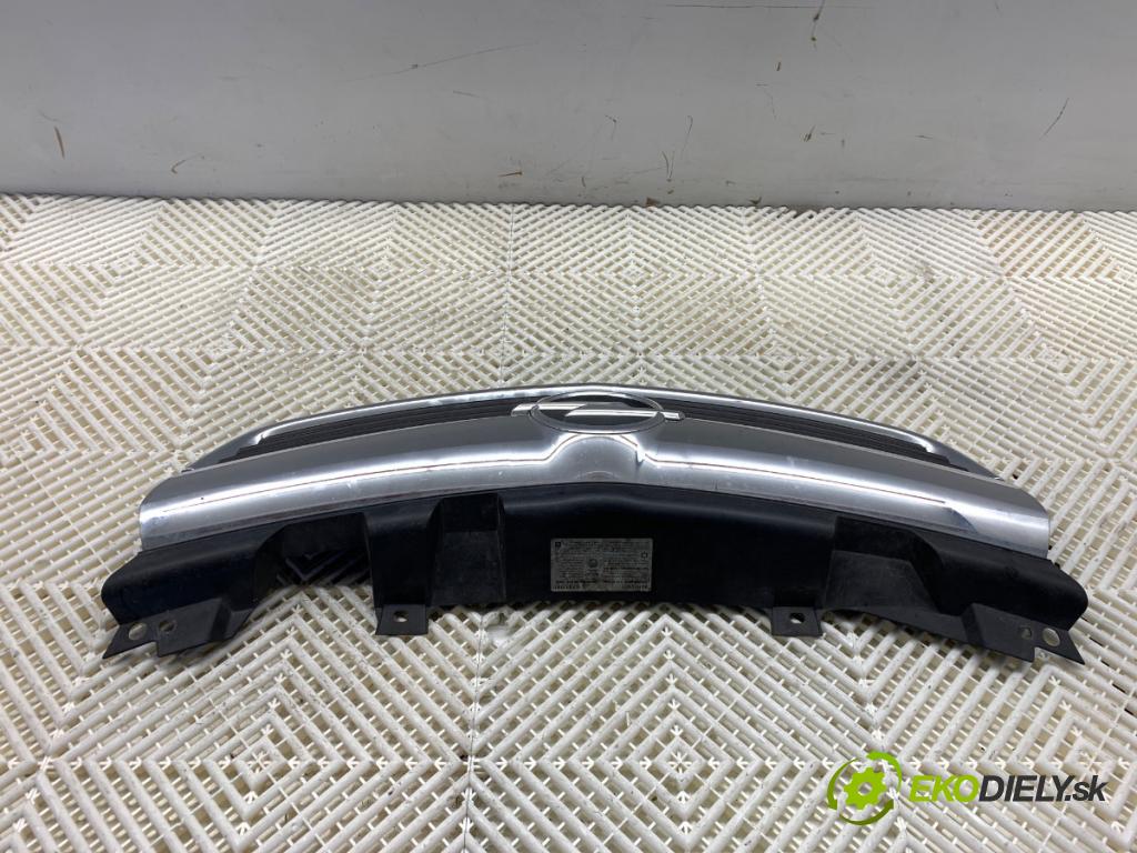 OPEL ZAFIRA B Nadwozie pełne/minivan 2006 110 kW 1.9 CDTI VAN (M75) 1910 Mriežka maska 13136136 (Mriežka predná (maska chladiča))