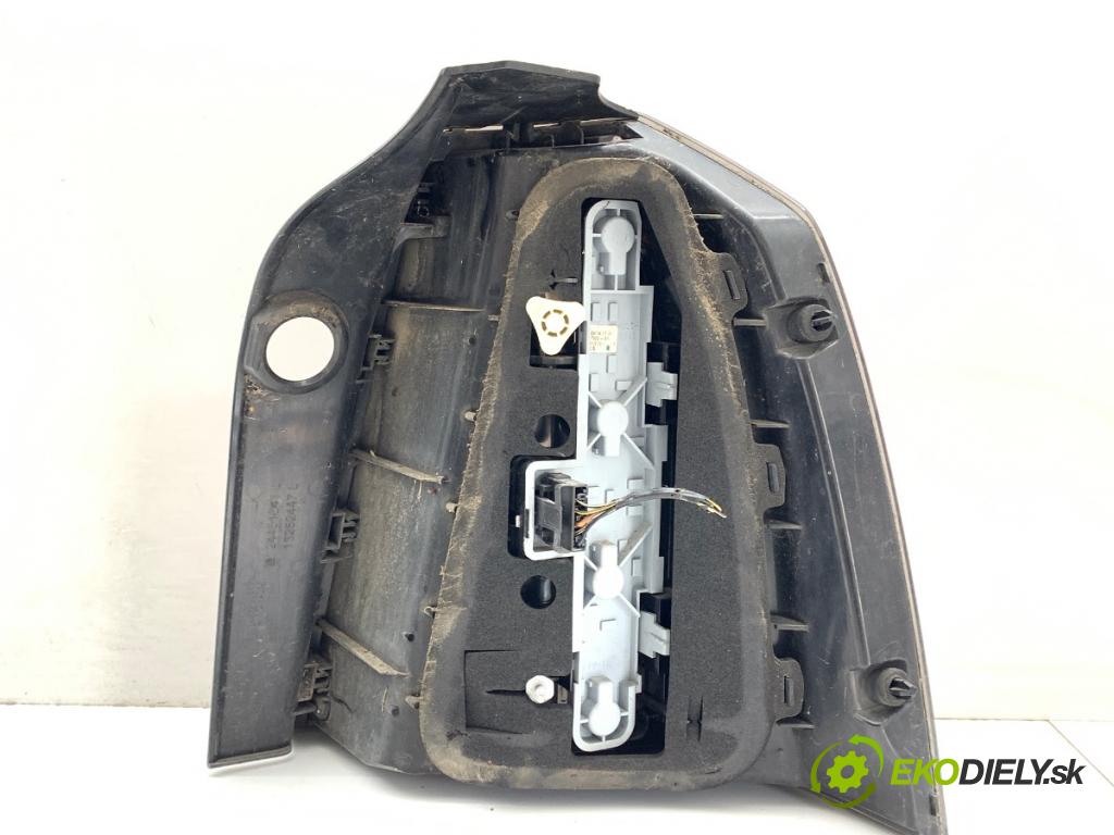 OPEL ZAFIRA B Nadwozie pełne/minivan 2006 110 kW 1.9 CDTI VAN (M75) 1910 světlo levý zadní část 93190792