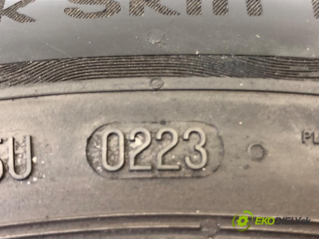 --- --- PNEUMATIKY: 2X 165/70 R14 UNIROYAL