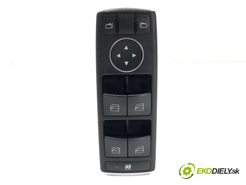 MERCEDES-BENZ S204 Kombi 2011 115 kW C 180 CGI (204.249) 1796 Prepínač okien A2049055302 (Prepínacie páčky pod volantom)