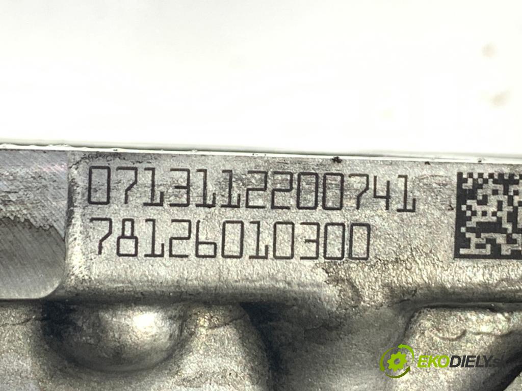 BMW F11 Kombi 2011 135 kW 520 d 1995 Hlava valcov 7812603 (Hlava valcov)