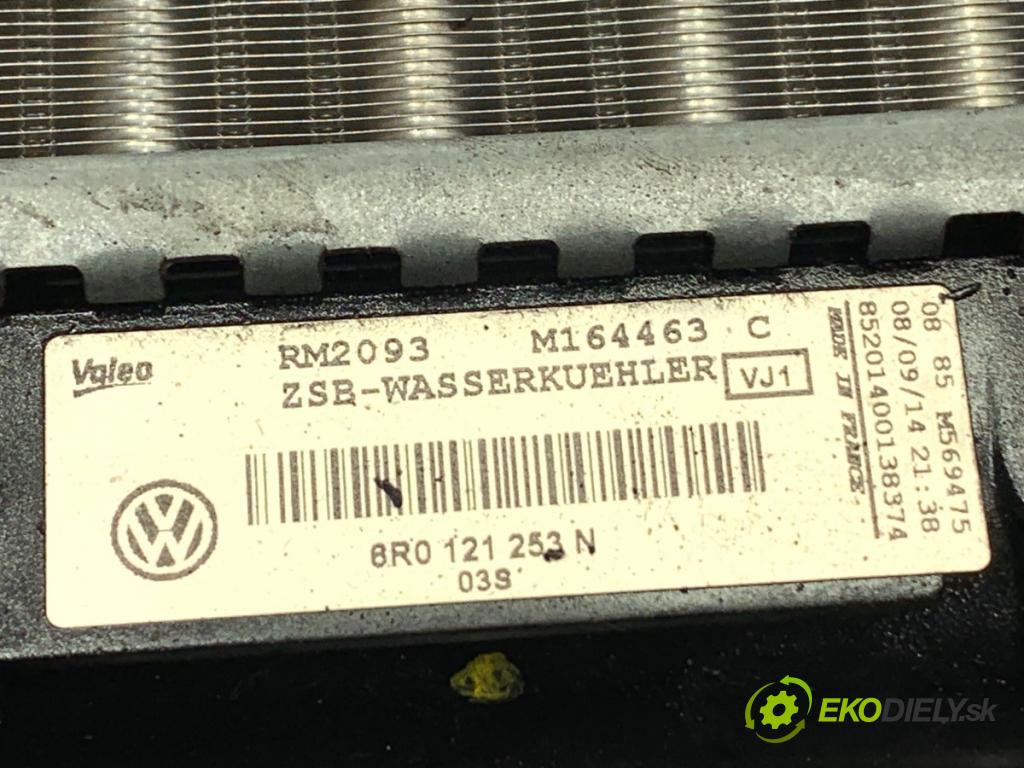 SKODA RAPID liftback 2014 77 kW 1.2 TSI 1197 chladič vody 6R0121253N (Vodní chladič)