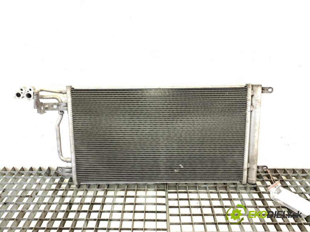 SKODA RAPID liftback 2014 77 kW 1.2 TSI 1197 chladič klimatizace 6R0816411 (Chladič klimatizace)
