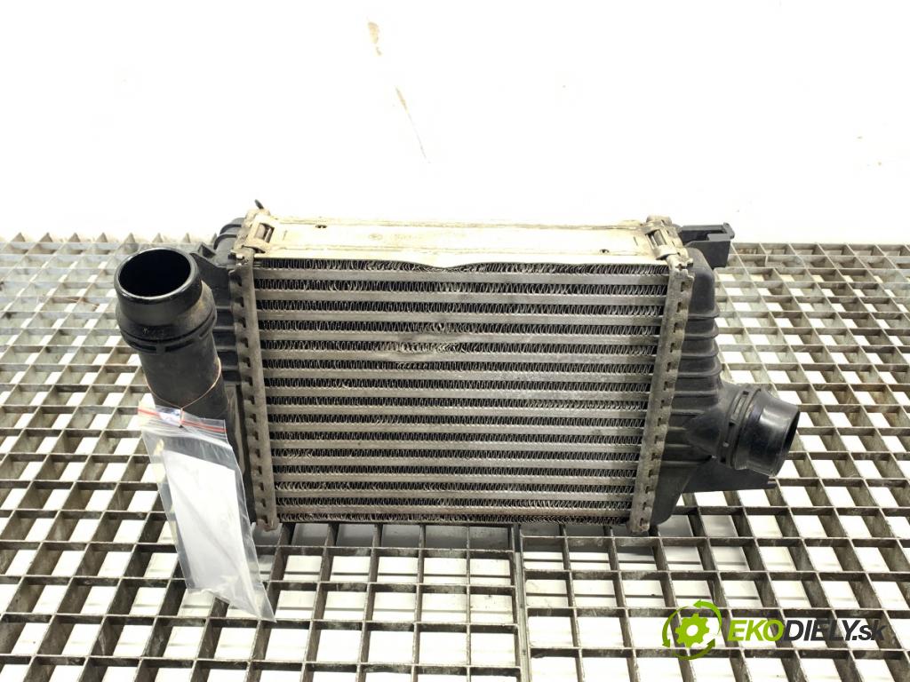 RENAULT CAPTUR I liftback 2018 66 kW 1.5 dCi 90 1461 intercooler 144961381R (Intercooler (chladič nasávaného vzduchu))