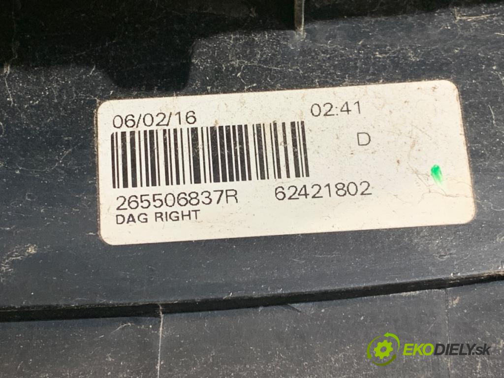 DACIA DUSTER SUV 2016 92 kW 1.2 TCe 125 4x4 1197 světlo pravý zadní část 265506837R