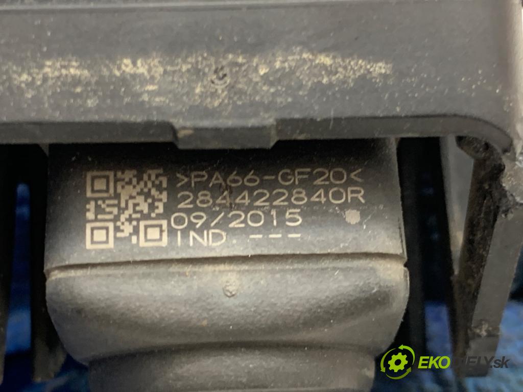 DACIA DUSTER SUV 2016 92 kW 1.2 TCe 125 4x4 1197 KAMERA ZPĚT: 284422840R